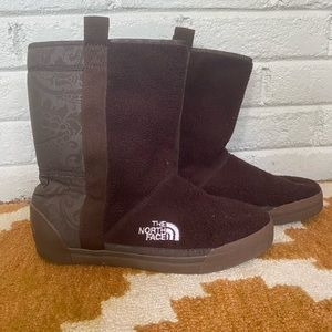 The North Face Size 9 Winter Boots